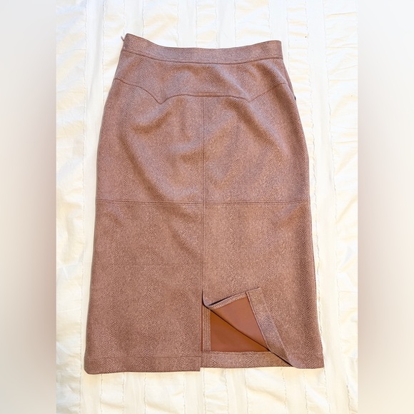 Anthropologie Current Air Clarisa Pencil Skirt
Subtle Pink Snake Print, size 10 - Picture 6 of 9